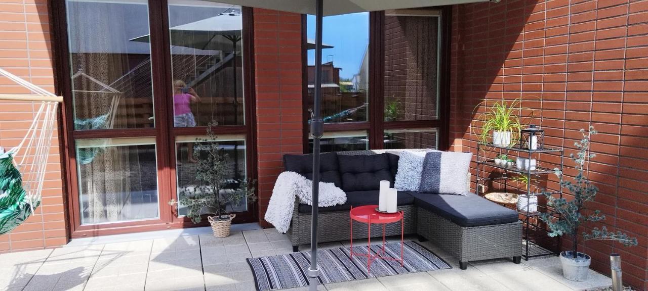 Appartement Apartament Amber Z Duzym Tarasem à Kołobrzeg Extérieur photo